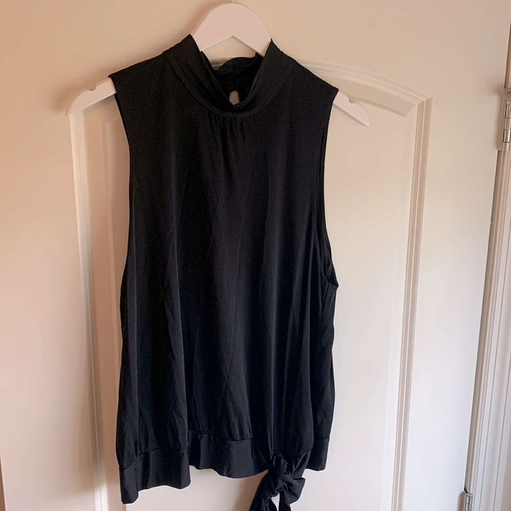 Sleeveless Blouse